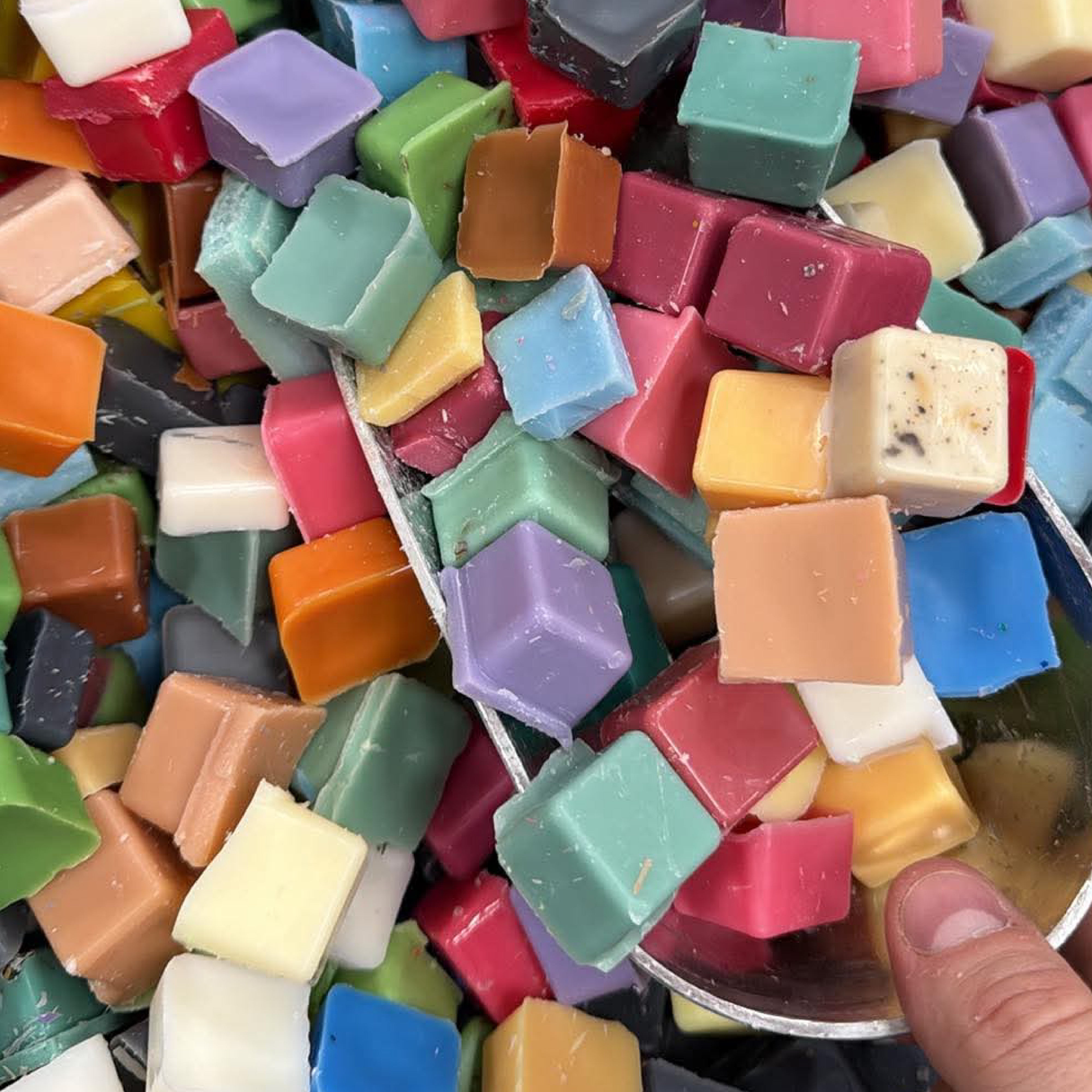 Surprise Scoop! 1 POUND of Mystery Wax